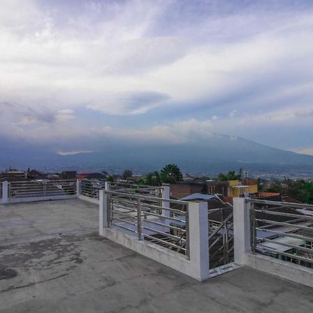 Villa El Nino 5 Bedroom Dengan Rooftop Mountain View Batu  Bagian luar foto