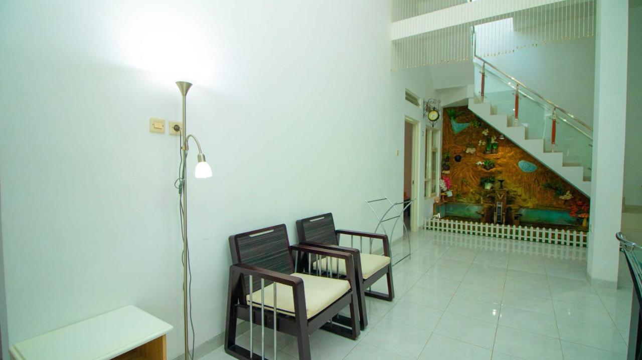 Villa El Nino 5 Bedroom Dengan Rooftop Mountain View Batu  Bagian luar foto