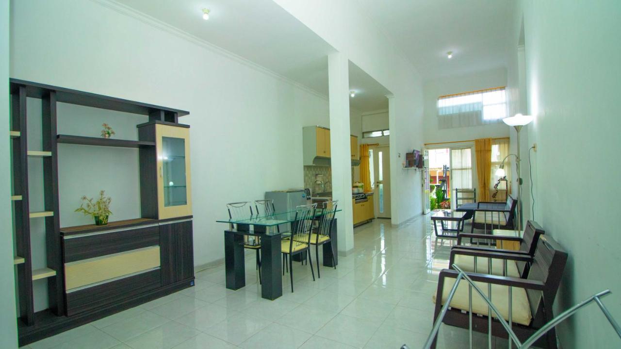 Villa El Nino 5 Bedroom Dengan Rooftop Mountain View Batu  Bagian luar foto